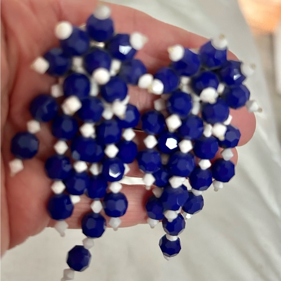 VINTAGE COBALT BLUE & WHITE LOADED SWAROFSKI CRYSTAL EARRING (NEW) HAND MADE - Picture 9 of 9